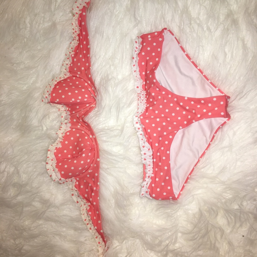 Victoria’s Secret swimsuit perfect condition